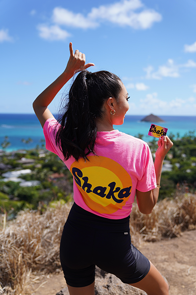 shaka-girl-ocean-background